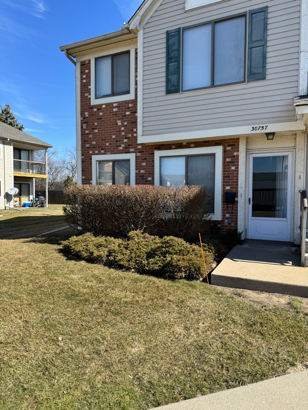 30757 Hidden Pines Ln in Roseville, MI - Building Photo - Building Photo