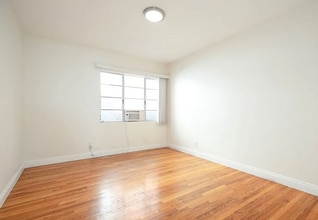 347 W Dryden St, Unit B in Glendale, CA - Foto de edificio - Building Photo