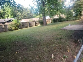 1115 Ray Rd in Jacksonville, AR - Foto de edificio - Building Photo