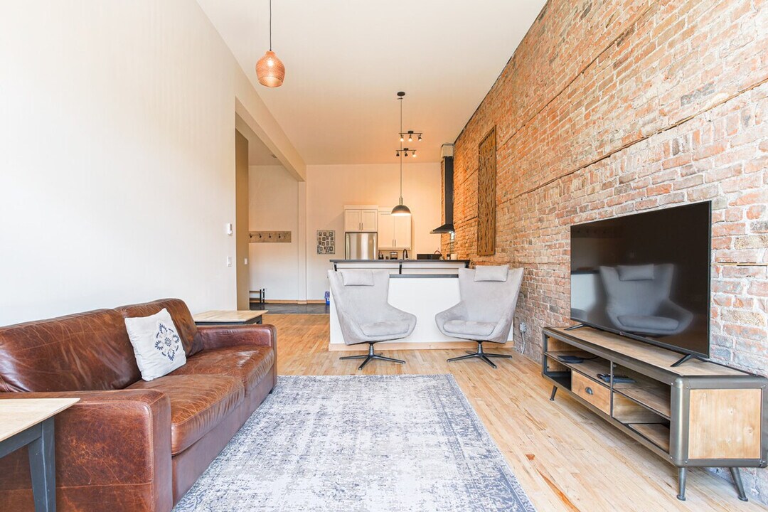 422 3 Avenue-SI ID1386639P, Unit SI ID1386639P in Fernie, BC - Building Photo