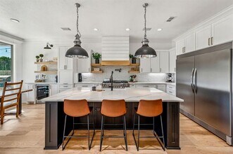 337 Paddle Boat Dr in Granbury, TX - Building Photo - Building Photo