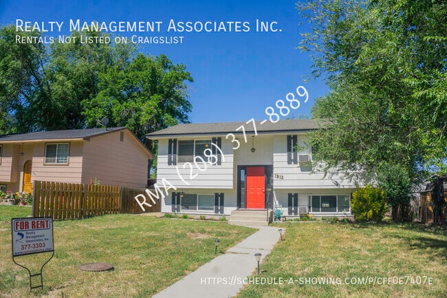property at 1913 S Shoshone St