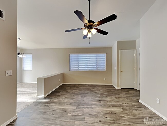 30610 N Coral Bean Dr in Queen Creek, AZ - Building Photo - Building Photo