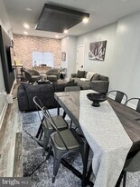 1328 S 6th St in Philadelphia, PA - Building Photo