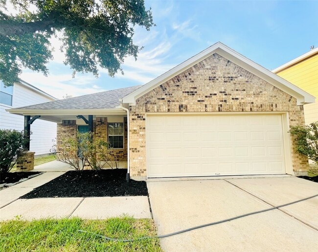 property at 24542 Lakecrest Village Dr
