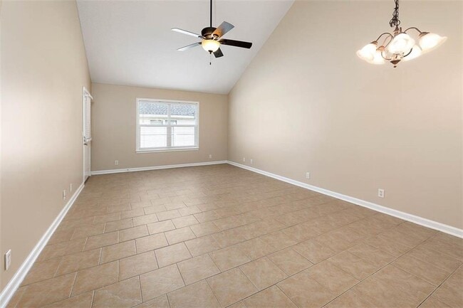 220 Promise Ln in Brunswick, GA - Foto de edificio - Building Photo