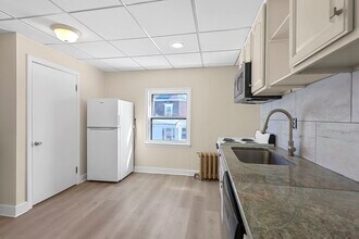 119 Bank St in Attleboro, MA - Building Photo - Building Photo