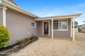 60 Mary Alice Rd in Stafford Township, NJ - Building Photo - Building Photo