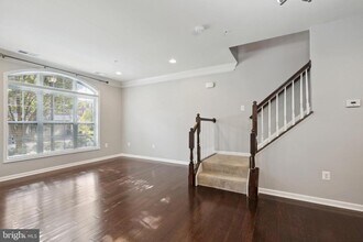23485 Logans Ridge Terrace in Ashburn, VA - Building Photo - Building Photo