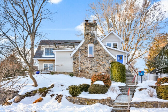 property at 21 Kenmare Rd