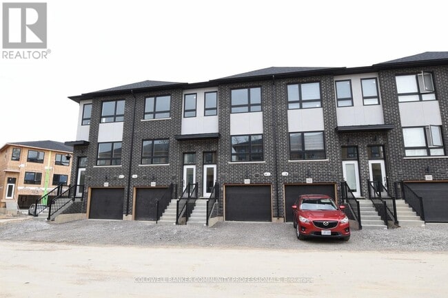 720 Grey St in Brantford, ON - Building Photo - Building Photo
