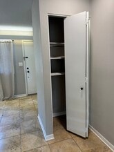 115 Beechnut St, Unit B5 in Johnson City, TN - Building Photo - Building Photo