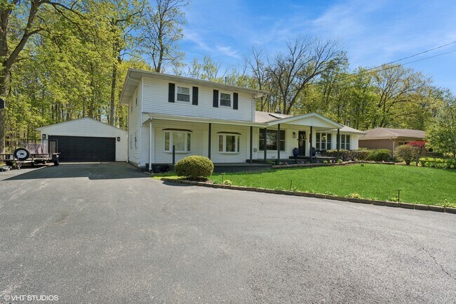 11051 Elmwood Ct in Mokena, IL - Building Photo - Building Photo