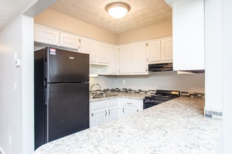 Raccoon Creek Apartments in Columbus, OH - Foto de edificio - Interior Photo