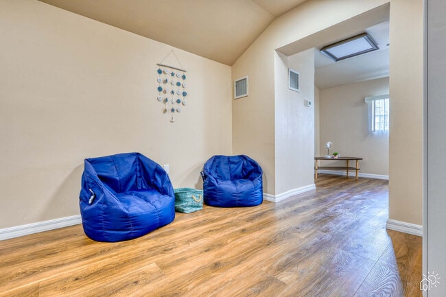 2250 Proctor Rd in Sarasota, FL - Building Photo - Building Photo