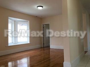24 Willard Ave-Unit -1 in Medford, MA - Building Photo - Building Photo