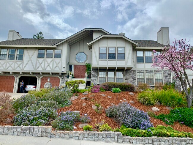 property at 7183 Brooktree Ct