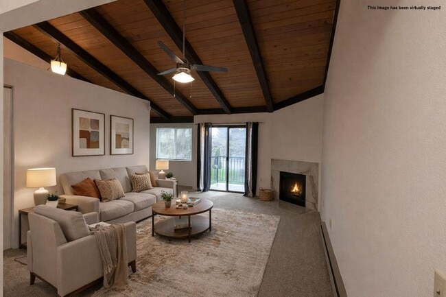 2020 Grant Ave S in Renton, WA - Foto de edificio - Building Photo