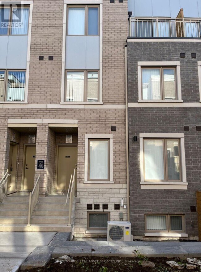 property at 131 Honeycrisp Cres