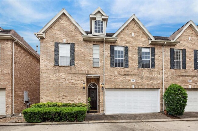 2842 Briarhurst Park in Houston, TX - Building Photo - Building Photo