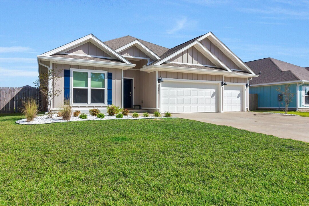 6352 Forest Bay Ave in Gulf Breeze, FL - Building Photo