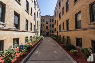 437 W Belden Ave, Unit 2 Apartamentos