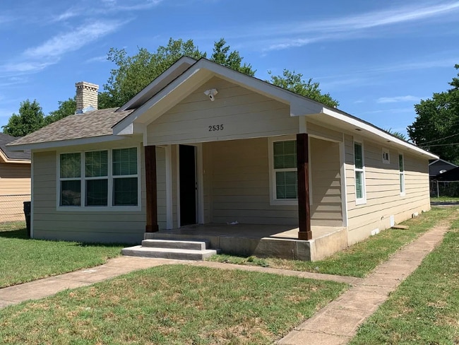 2535 Sharon St in Dallas, TX - Building Photo - Building Photo
