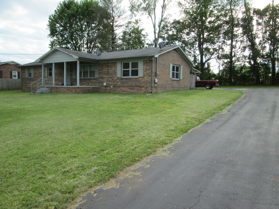 545 Rockwell Dr in Cookeville, TN - Foto de edificio