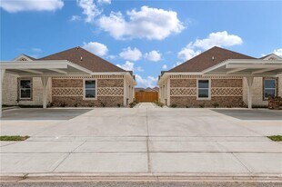 3307 Aurora Ln in Edinburg, TX - Building Photo