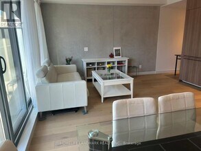 81 Wellesley St E in Toronto, ON - Building Photo - Building Photo