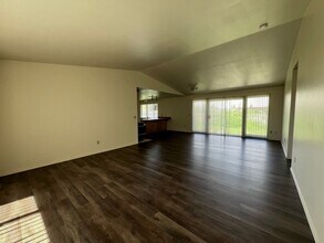 5301 Tumac Dr in Yakima, WA - Building Photo - Building Photo