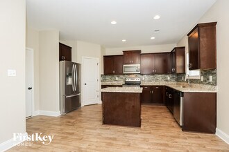 3432 O'Conner Ln in Clarksville, TN - Foto de edificio - Building Photo