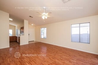 10630 E Emerald Ave in Mesa, AZ - Building Photo - Building Photo