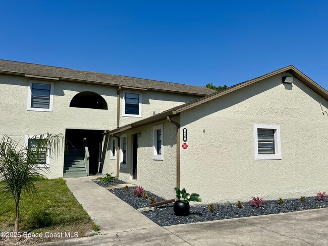 440 Mercury Ave SE in Palm Bay, FL - Building Photo - Building Photo