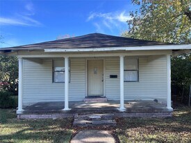 1648 W Rev Dr Ransom Howard St in Port Arthur, TX - Building Photo