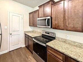 6296 Rainbow Row in Pell City, AL - Building Photo - Building Photo
