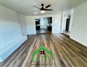 7818 Jacinto Rd in Elk Grove, CA - Building Photo - Building Photo