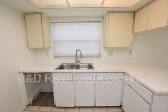 1019 Buccaneer Dr in Lakeland, FL - Building Photo - Building Photo