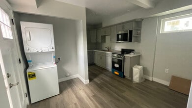 24414 1/2 Senator Ave in Los Angeles, CA - Building Photo - Building Photo