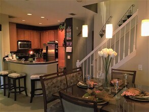 2460 Grand Central Pky in Orlando, FL - Building Photo - Building Photo