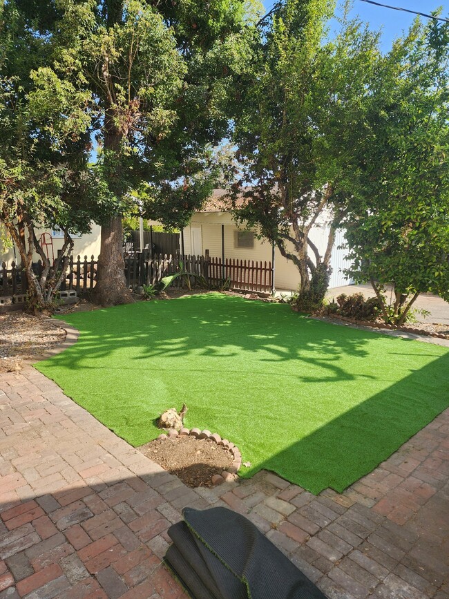 205 W Palmer Ave in Glendale, CA - Building Photo - Building Photo