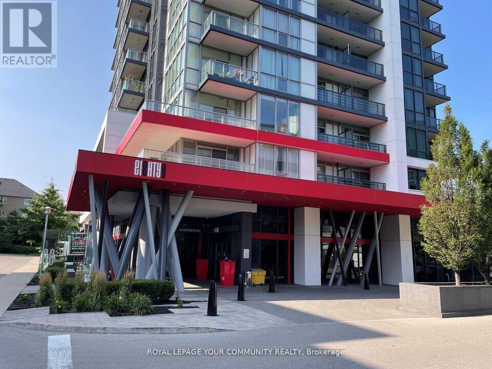 88 Sheppard Ave W in Toronto, ON - Building Photo