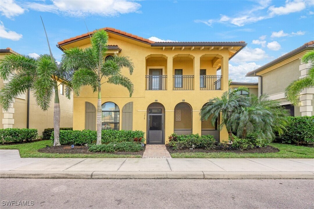 1316 Kendari Terrace in Naples, FL - Building Photo