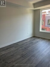 3550 Colonial Dr in Mississauga, ON - Building Photo - Building Photo