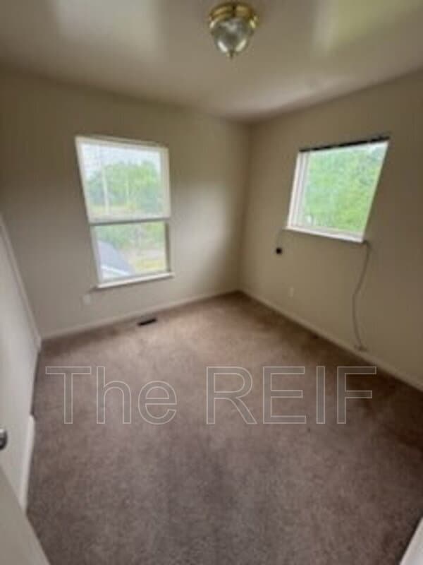 1526 Garland St in Flint, MI - Building Photo - Building Photo