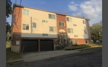 4911 Ash St in Cincinnati, OH - Building Photo - Building Photo