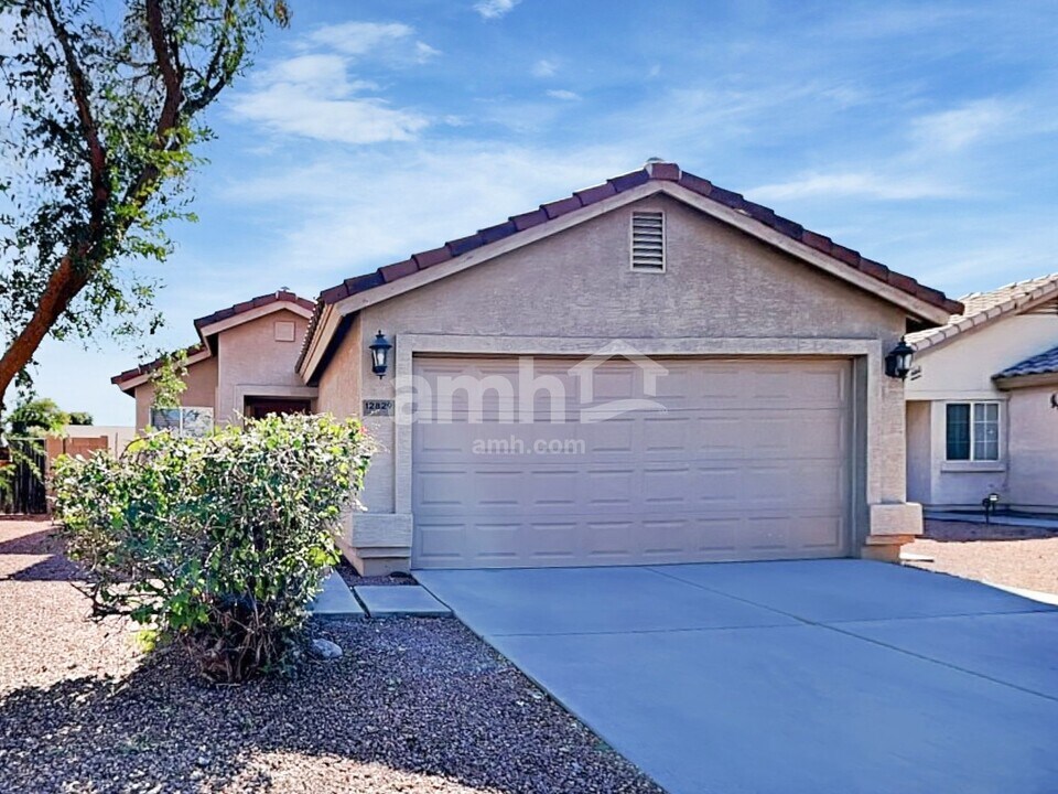 12829 W Cherry Hills Dr in El Mirage, AZ - Building Photo