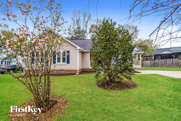 1909 Red Oak Ln in Clayton, NC - Building Photo