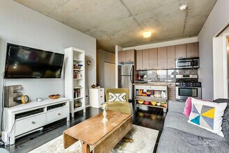 659 W Randolph St in Chicago, IL - Building Photo - Building Photo