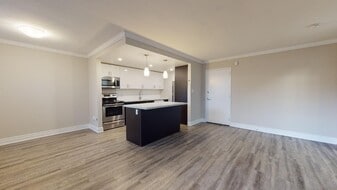 455 Maple in Burlington, ON - Building Photo